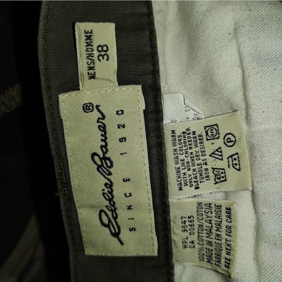 Eddie Bauer shorts  - Picture 3 of 4